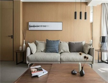 次臥變開放式書房，客廳大到讓鄰居羨慕