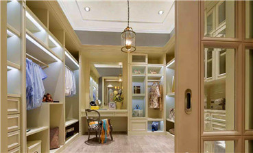 影響定制衣柜價(jià)格的因素有哪些？