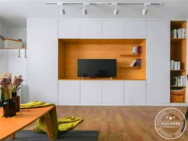 無(wú)把手柜門(mén)