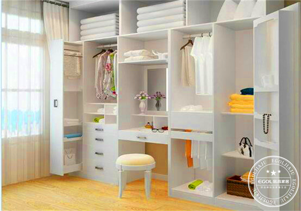 定制衣帽間格局設(shè)計