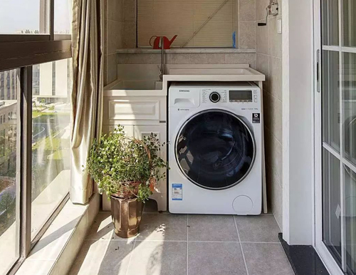  家居裝修，陽臺(tái)地板怎么選？