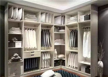 定制衣柜價格高的原因在哪？