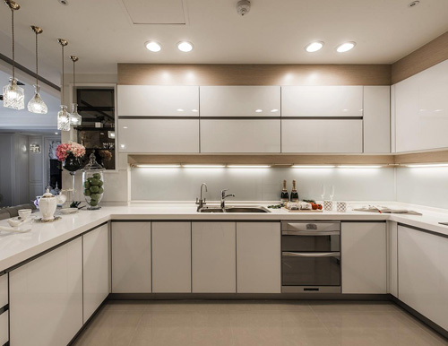 定制櫥柜費(fèi)用，定制一套櫥柜要花多少錢？