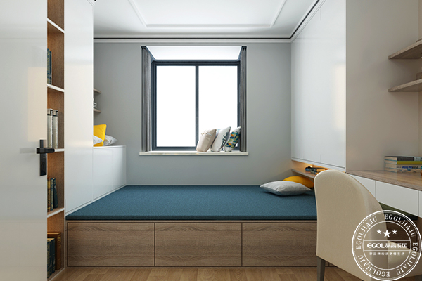 全屋定制衣柜和木工做衣柜哪個(gè)更好？