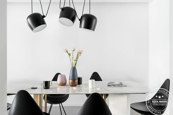 生活中哪些行為是對定制家具的傷害？