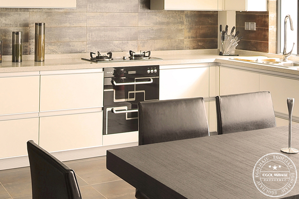 如何選購(gòu)定制櫥柜？