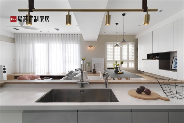 定制櫥柜的獨(dú)特優(yōu)勢(shì)是什么？